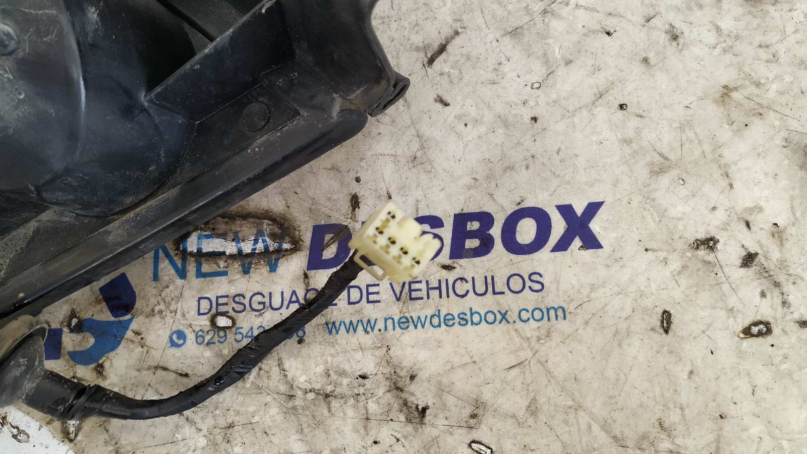 PILOTO TRASERO DERECHO KIA SEPHIA - vista 2