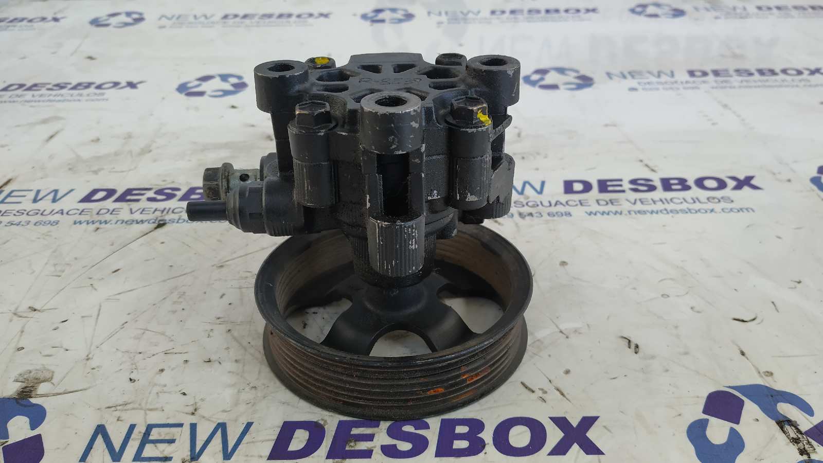 BOMBA DIRECCION TOYOTA AVENSIS BERLINA (T 22) - vista 2