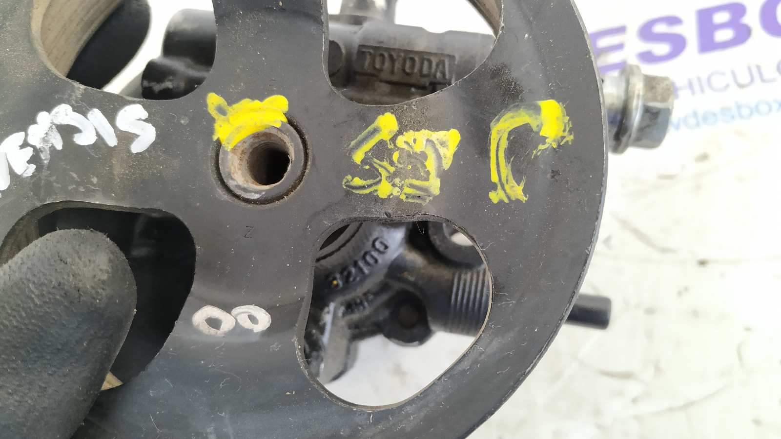 BOMBA DIRECCION TOYOTA AVENSIS BERLINA (T 22) - vista 3