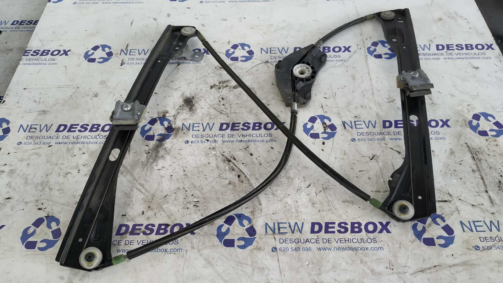 ELEVALUNAS DELANTERO DERECHO VOLKSWAGEN GOLF V BERLINA (1K1)