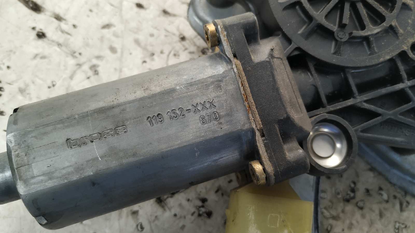 ELEVALUNAS DELANTERO IZQUIERDO MERCEDES-BENZ CLASE E (W210) BERLINA DIESEL - vista 4