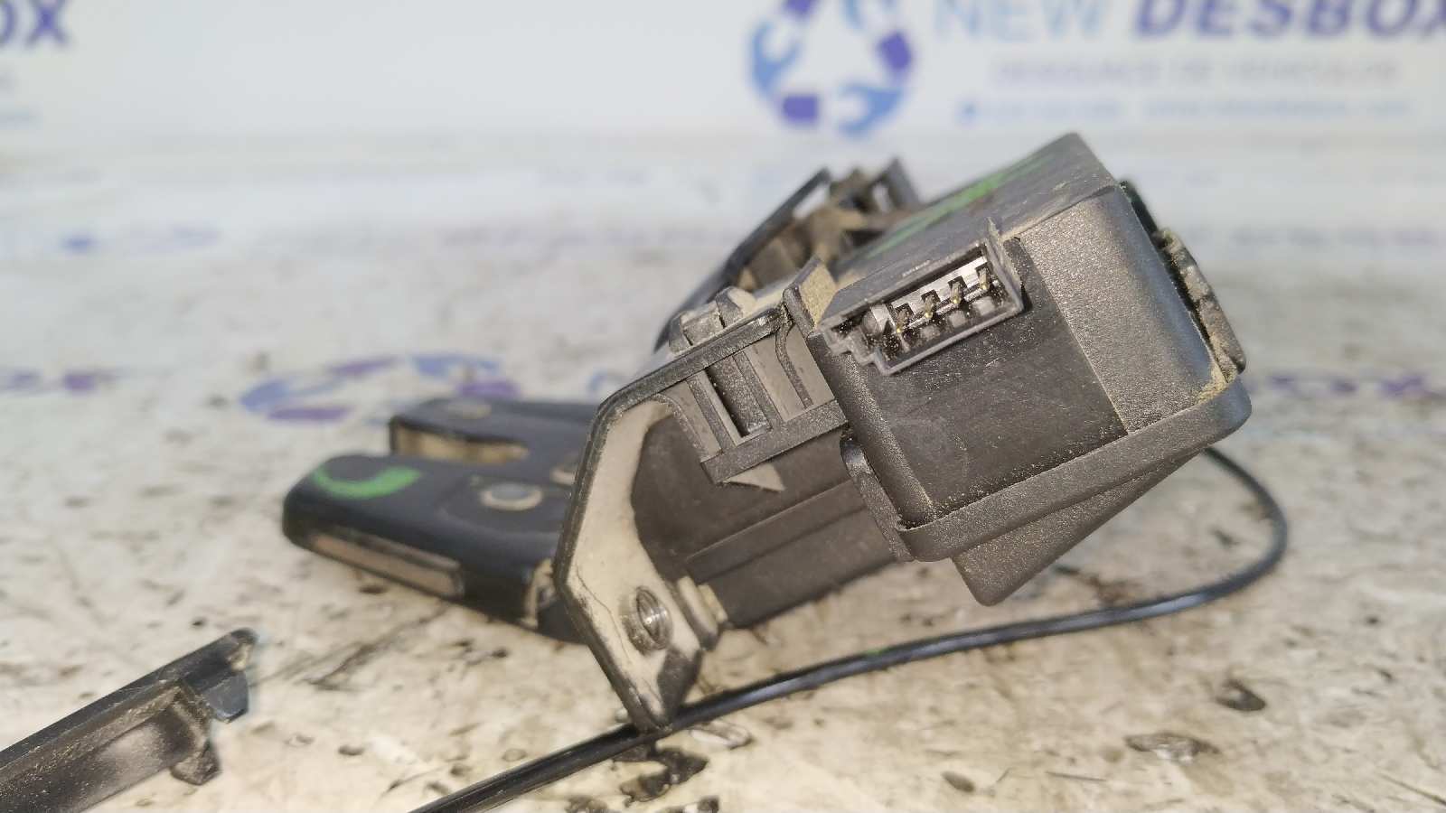 CERRADURA MALETERO / PORTON BMW SERIE 1 BERLINA (E81/E87) - vista 3