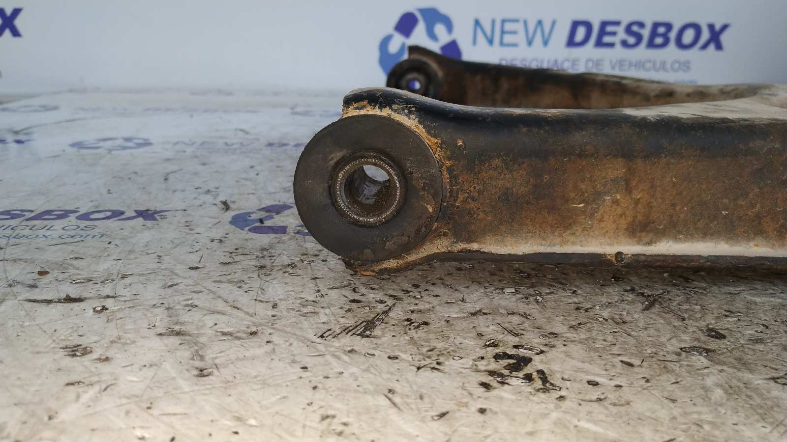 BRAZO DERECHO INFERIOR DELANTERO SUZUKI VITARA SE/SV (ET) - vista 2