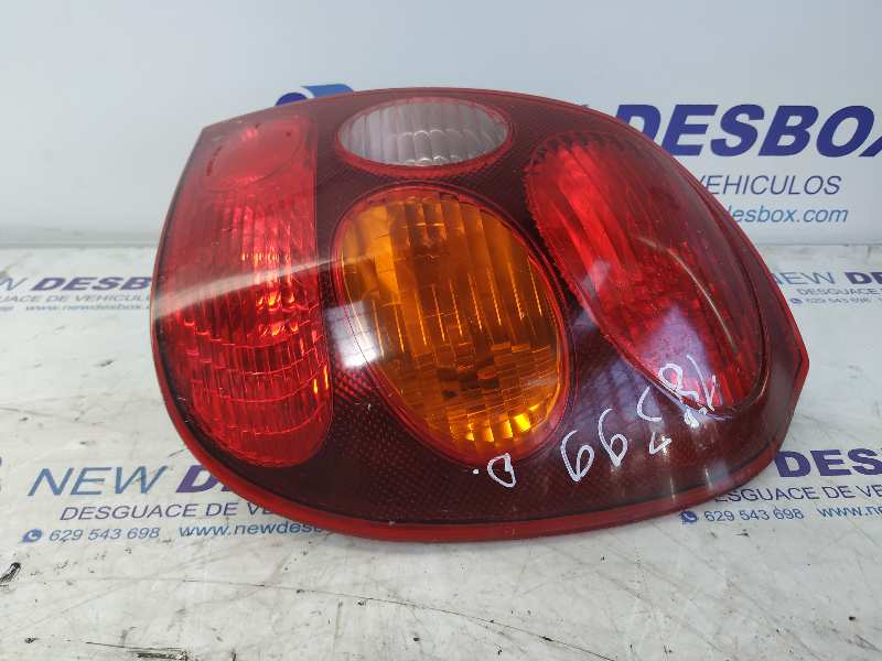 PILOTO TRASERO DERECHO TOYOTA COROLLA (E11)