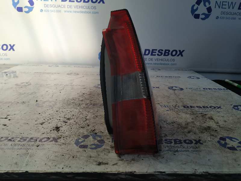 PILOTO TRASERO DERECHO MITSUBISHI CARISMA BERINA 5 (DA0) - vista 3