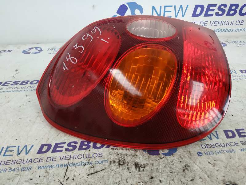 PILOTO TRASERO IZQUIERDO TOYOTA COROLLA (E11)