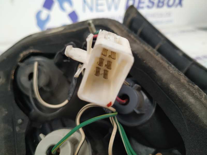 PILOTO TRASERO IZQUIERDO TOYOTA COROLLA (E11) - vista 3