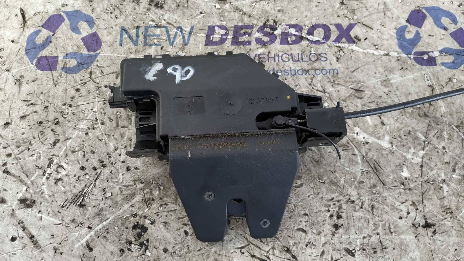 CERRADURA MALETERO / PORTON BMW SERIE 3 BERLINA (E90) - vista 5