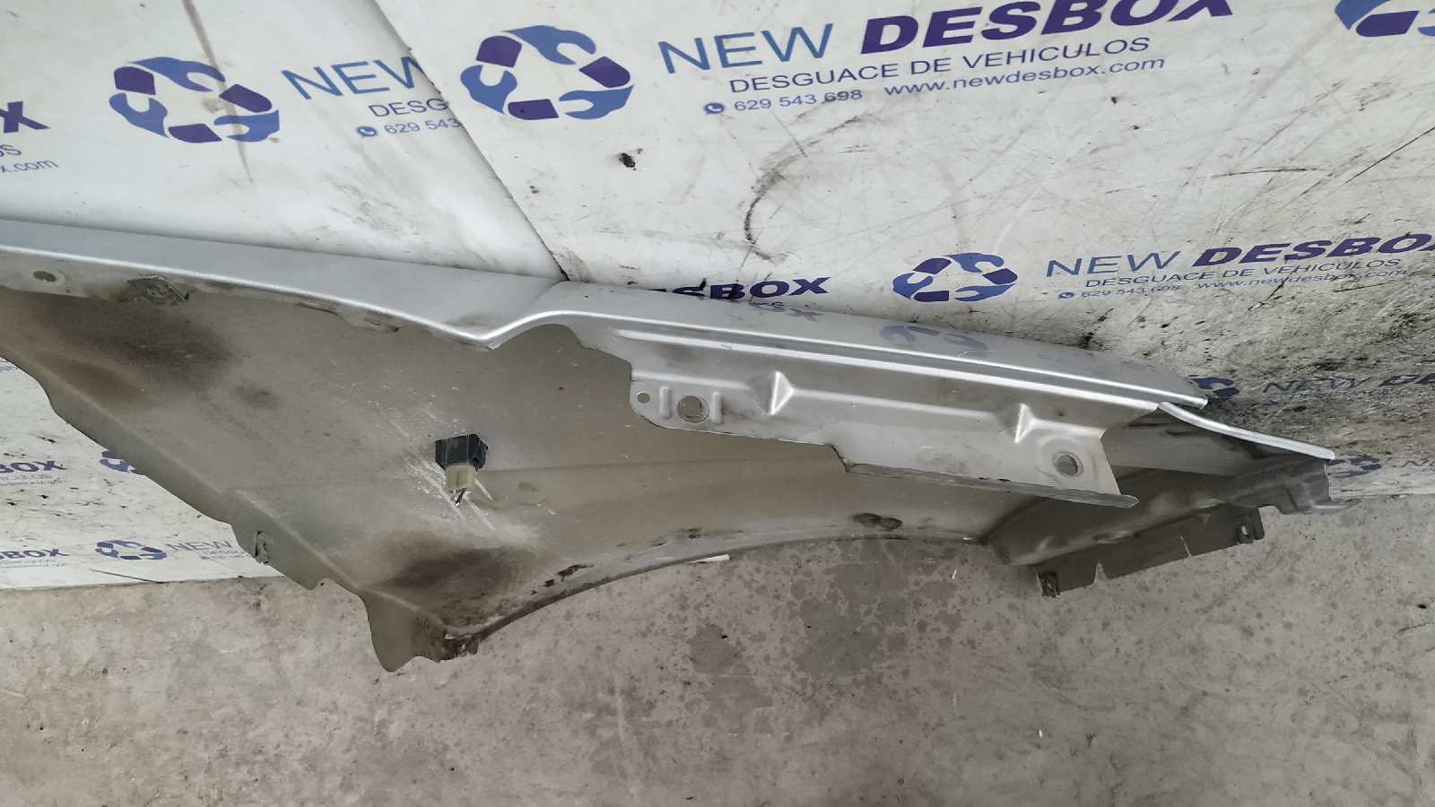 ALETA DELANTERA IZQUIERDA RENAULT TRAFIC COMBI (AB 4.01) - vista 3