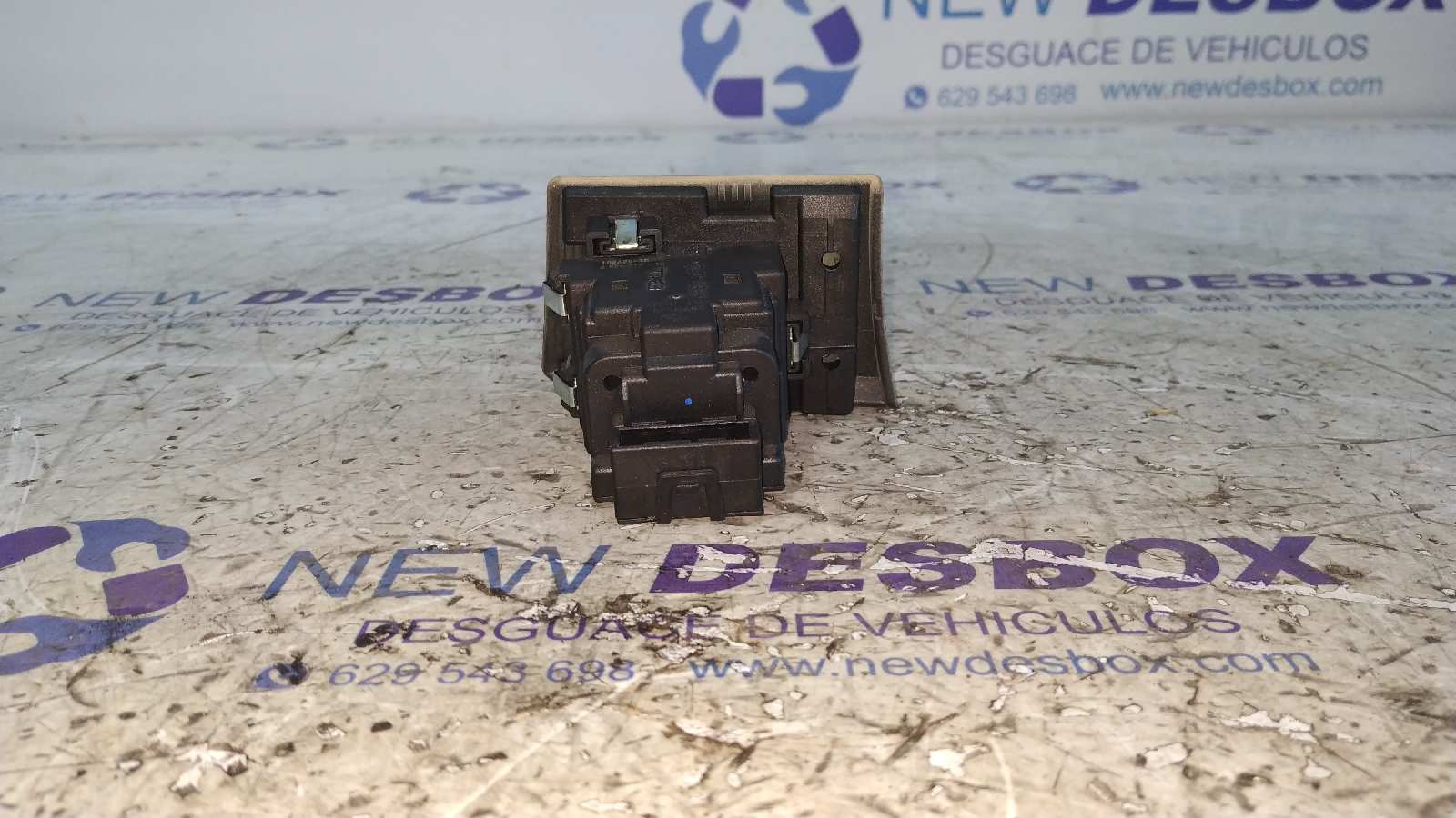 CONMUTADOR DE ARRANQUE BMW SERIE 3 BERLINA (E90) - vista 2