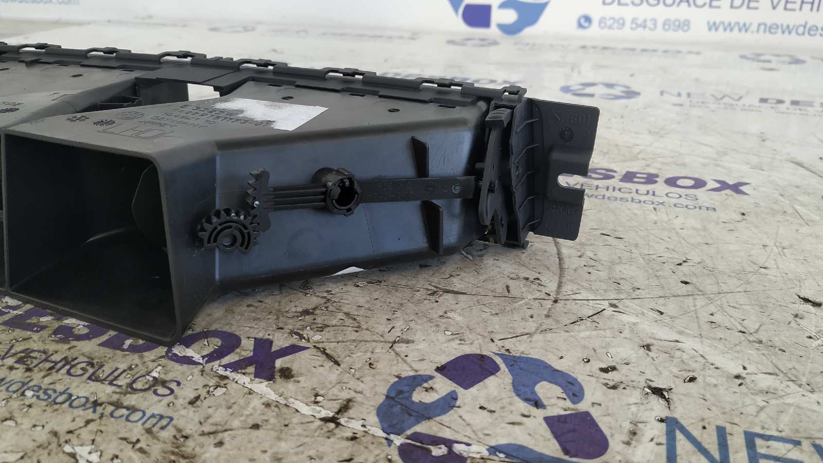 REJILLA AIREADORA BMW SERIE 3 BERLINA (E90) - vista 6