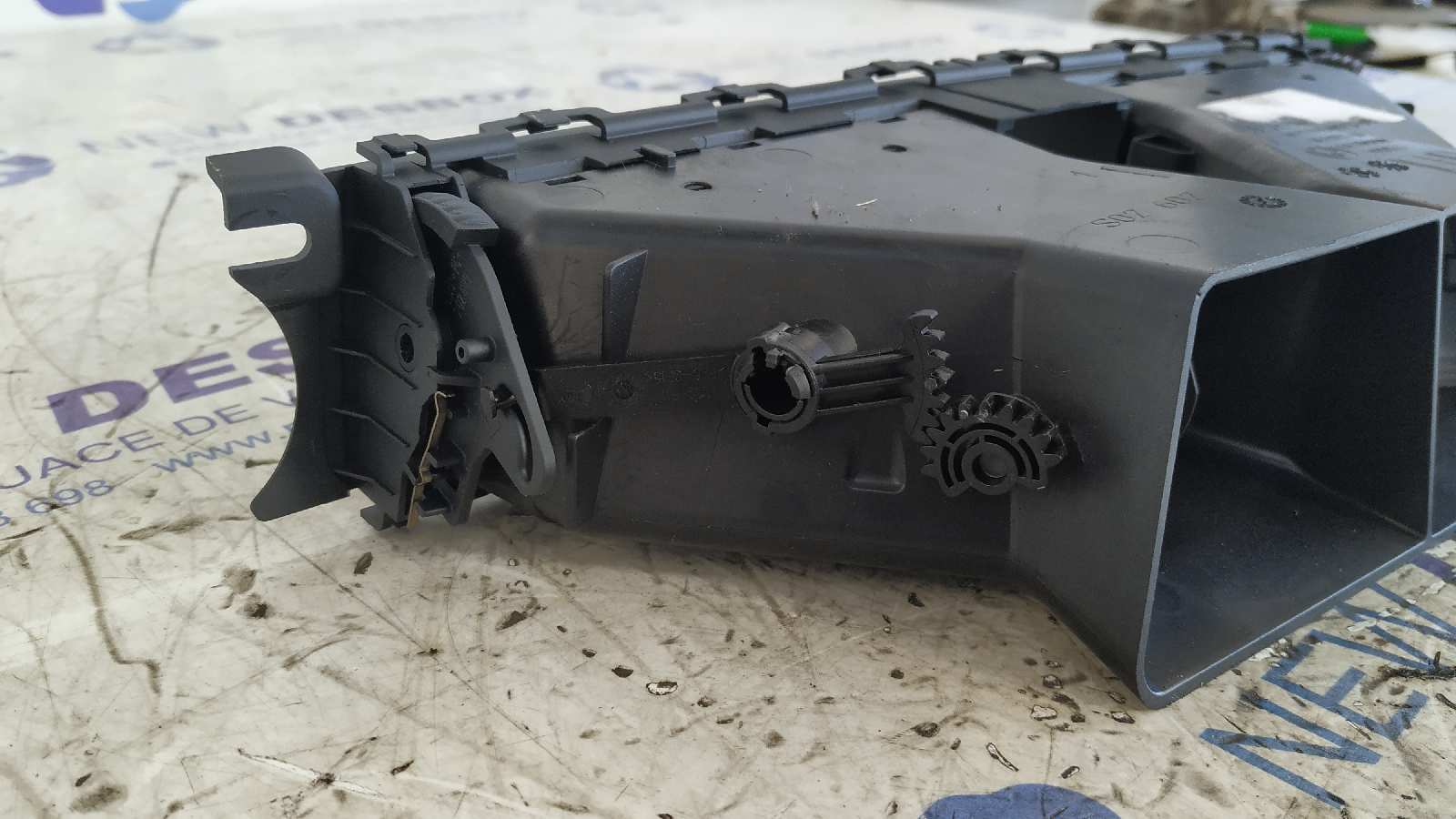 REJILLA AIREADORA BMW SERIE 3 BERLINA (E90) - vista 4