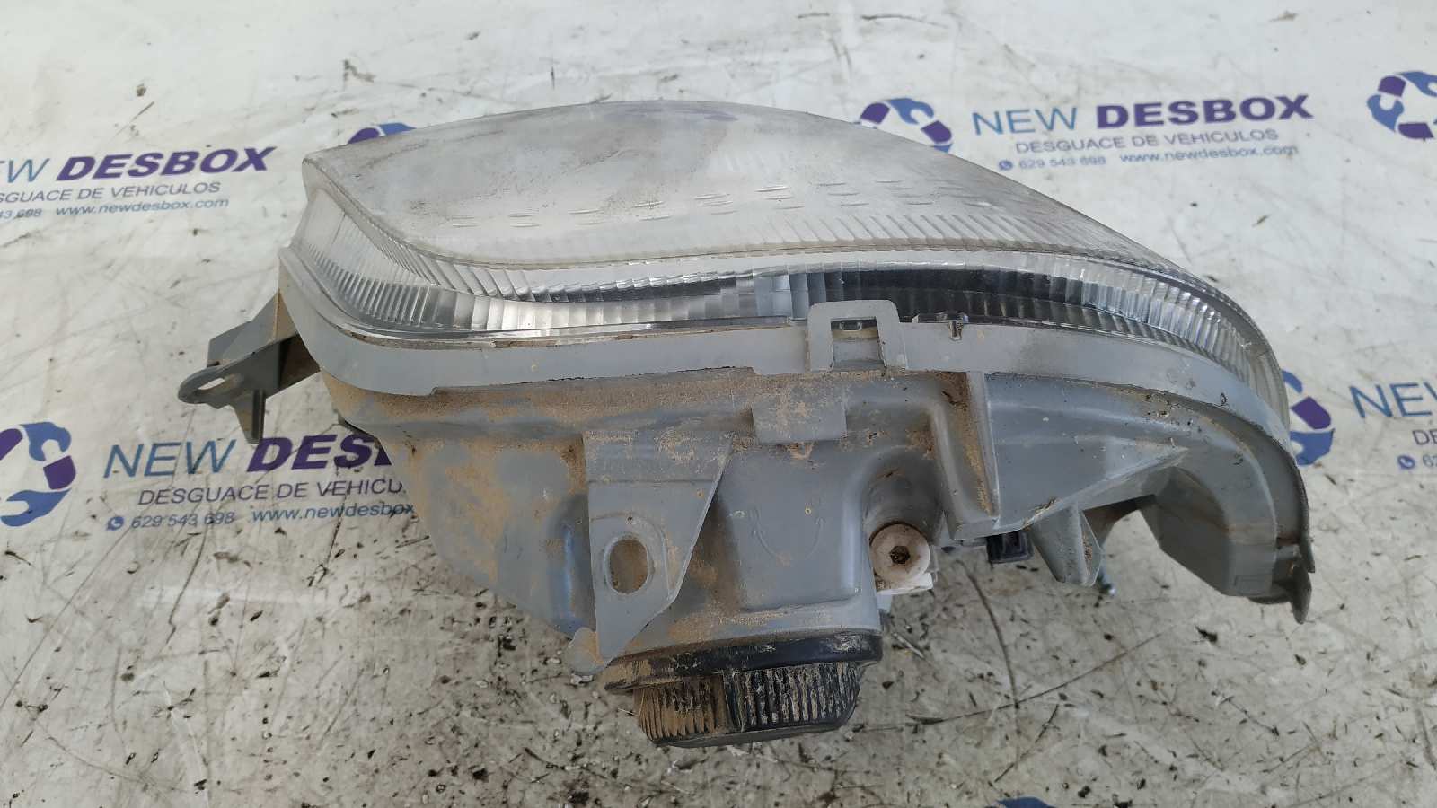 FARO DERECHO RENAULT MASTER II PH. 2 DOKA/PR. FGST - vista 3