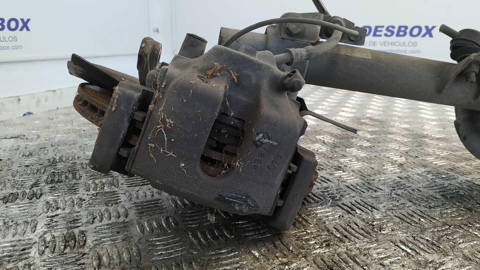 MANGUETA DELANTERA DERECHA BMW SERIE 3 BERLINA (E46) - vista 3