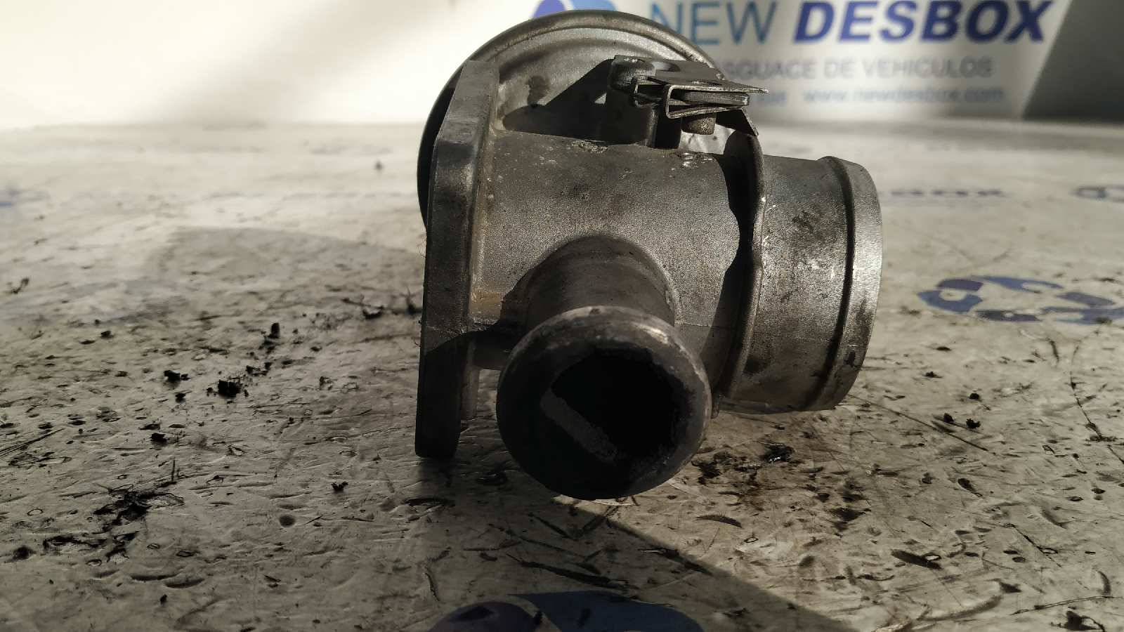 VALVULA EGR BMW SERIE 3 BERLINA (E46) - vista 8