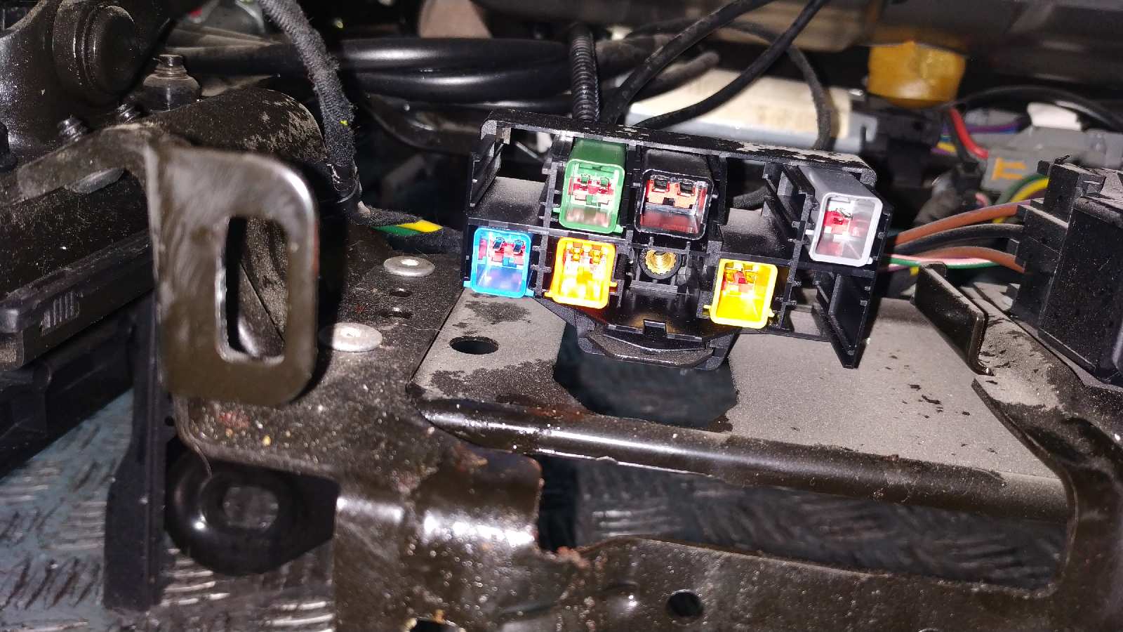 PRETENSOR AIRBAG DERECHO LAND ROVER RANGE ROVER SPORT - vista 2