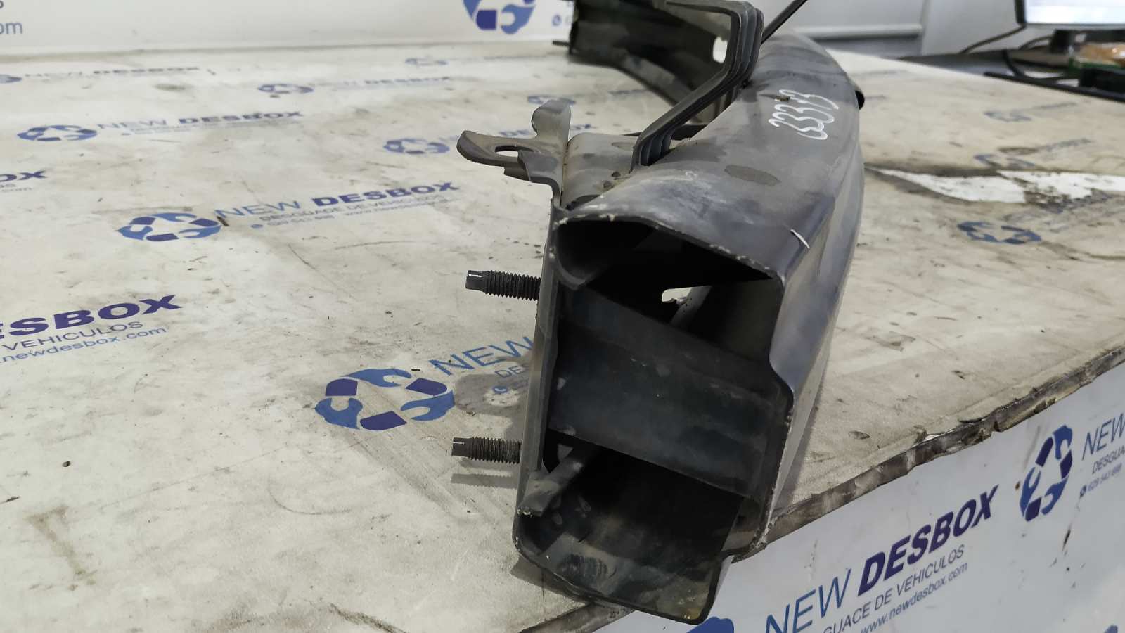 REFUERZO PARAGOLPES DELANTERO HYUNDAI COUPE (GK) - vista 3