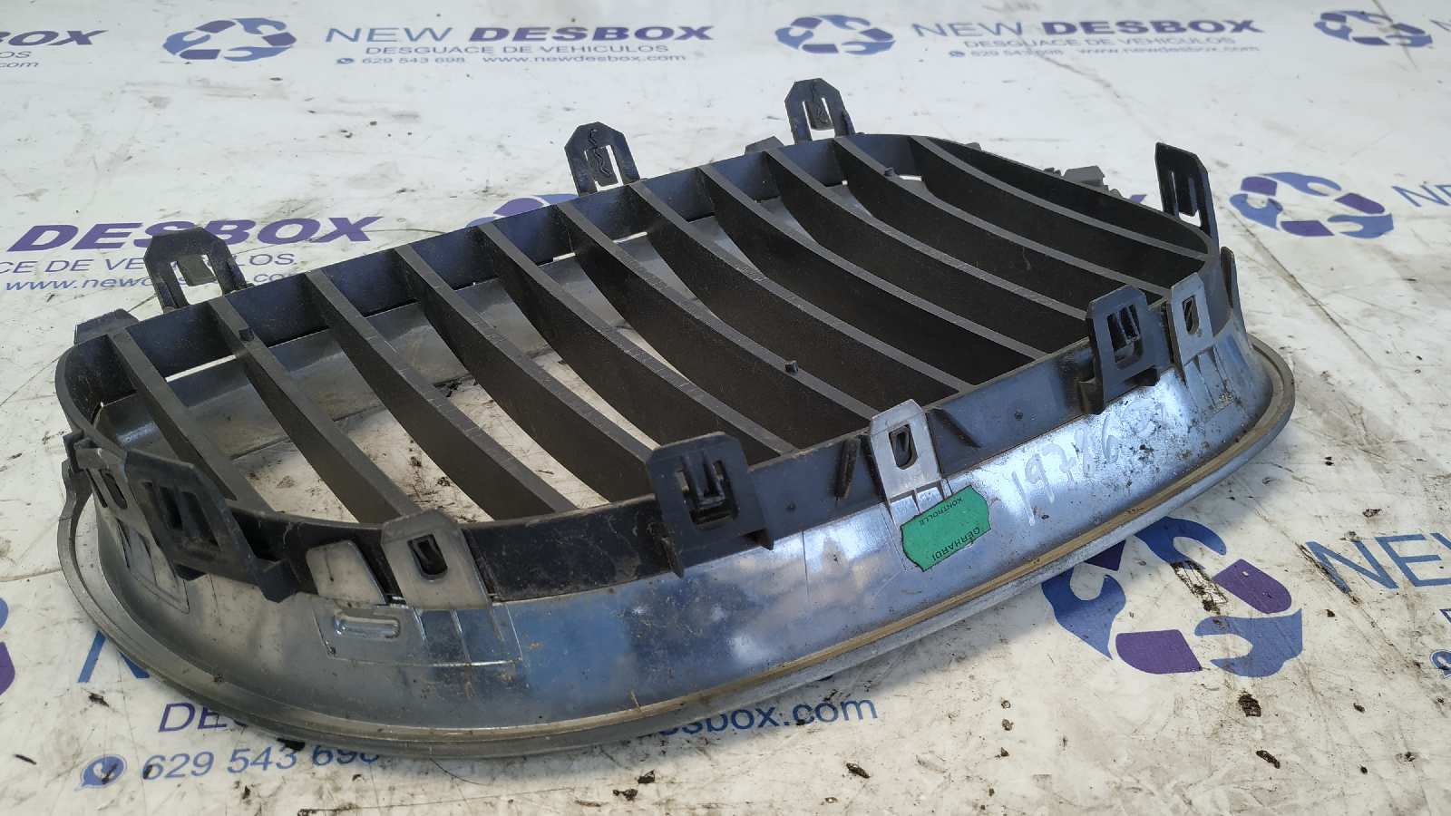 REJILLA PARAGOLPES IZQUIERDA BMW SERIE 5 BERLINA (E60) - vista 2