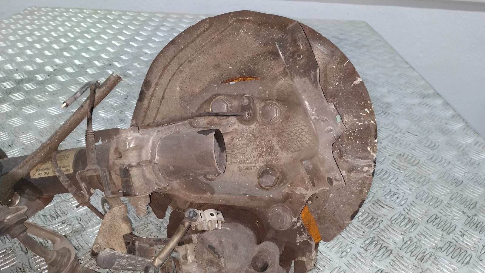 MANGUETA DELANTERA IZQUIERDA BMW SERIE 3 BERLINA (E90) - vista 7