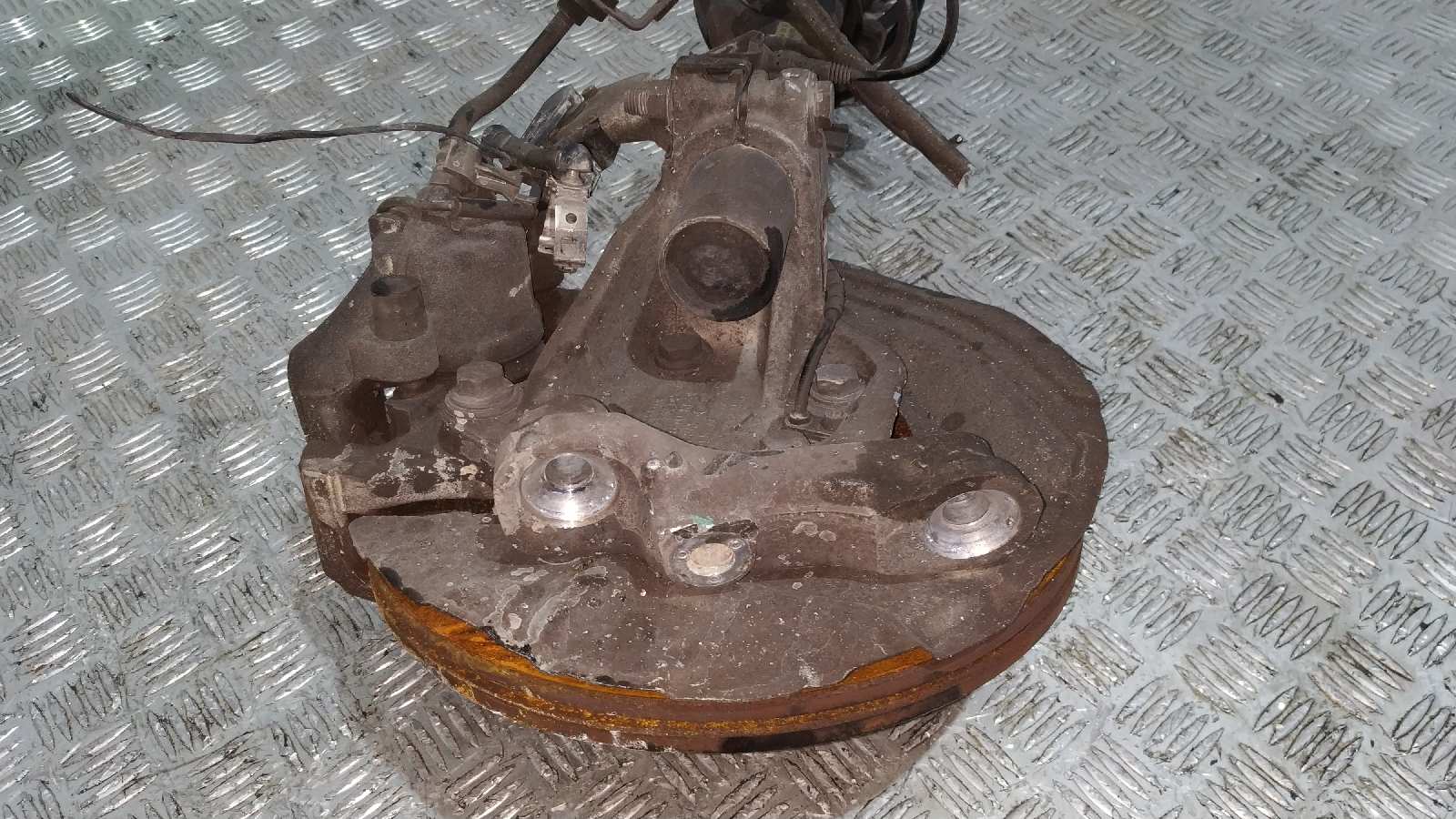 MANGUETA DELANTERA IZQUIERDA BMW SERIE 3 BERLINA (E90) - vista 4