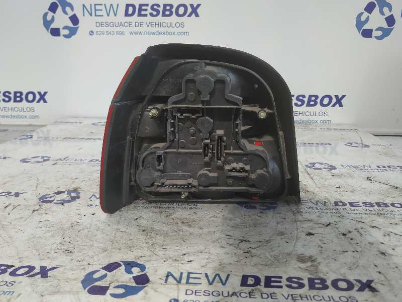 PILOTO TRASERO DERECHO VOLKSWAGEN GOLF III BERLINA (1H1) - vista 2