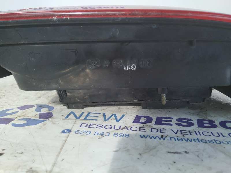 PILOTO TRASERO DERECHO VOLKSWAGEN GOLF III BERLINA (1H1) - vista 3