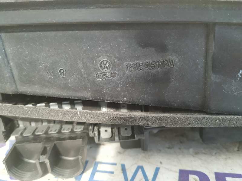 PILOTO TRASERO DERECHO VOLKSWAGEN GOLF II (191/193) - vista 3