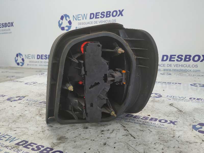 PILOTO TRASERO IZQUIERDO VOLKSWAGEN POLO BERLINA (6N1) - vista 2