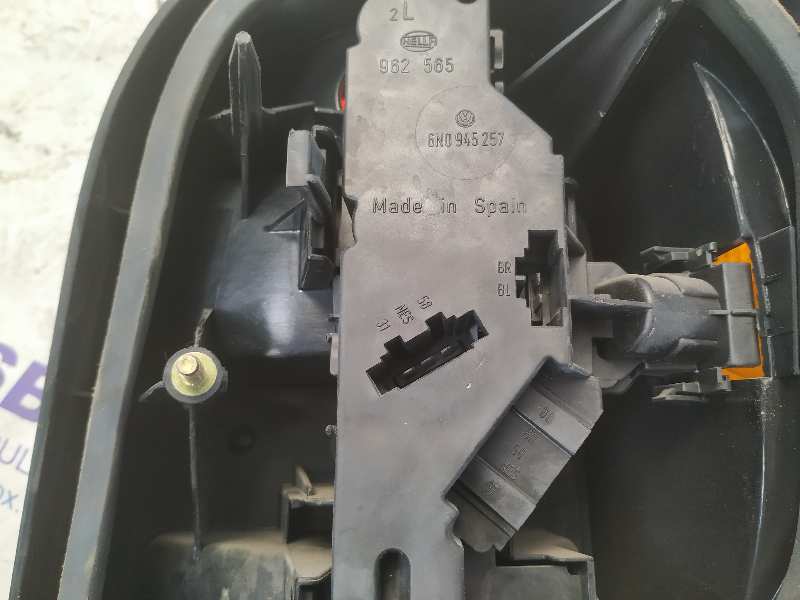 PILOTO TRASERO IZQUIERDO VOLKSWAGEN POLO BERLINA (6N1) - vista 3