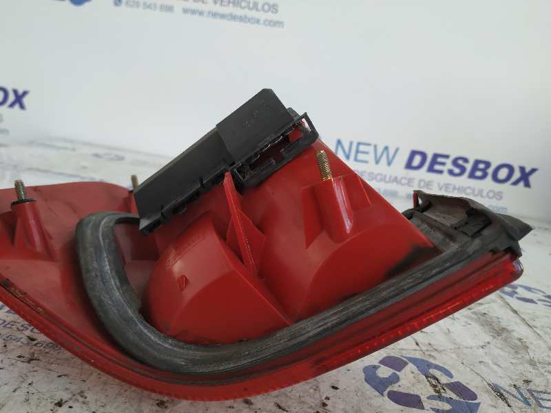 PILOTO TRASERO DERECHO AUDI 80 AVANT - vista 2