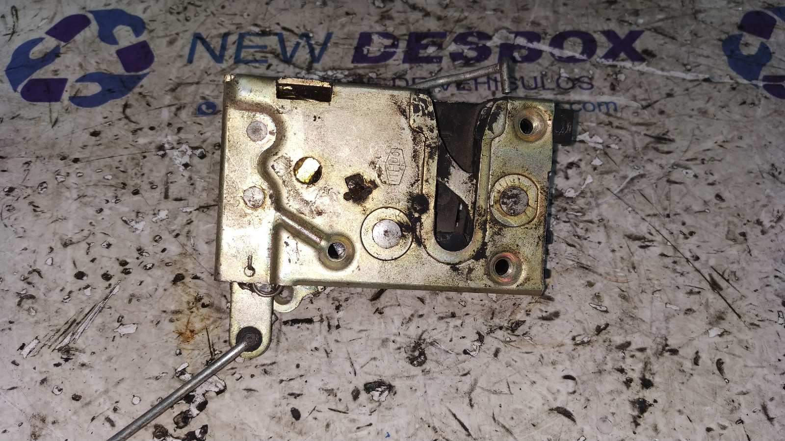 CERRADURA PUERTA DELANTERA IZQUIERDA PEUGEOT 205 BERLINA - vista 3