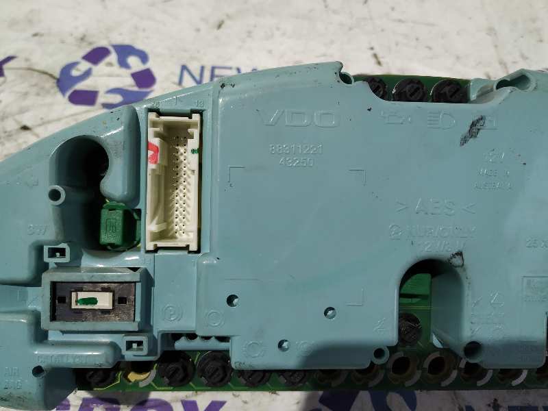 CUADRO INSTRUMENTOS BMW SERIE 3 COMPACTO (E36) - vista 2