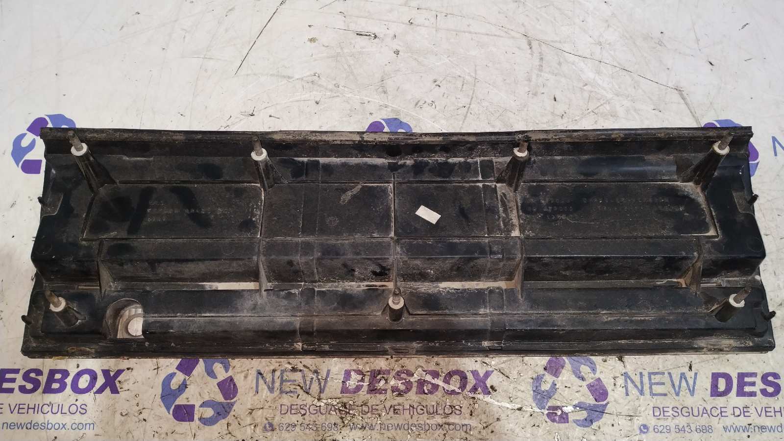 PILOTO TRASERO CENTRAL MITSUBISHI ECLIPSE (D20) - vista 2