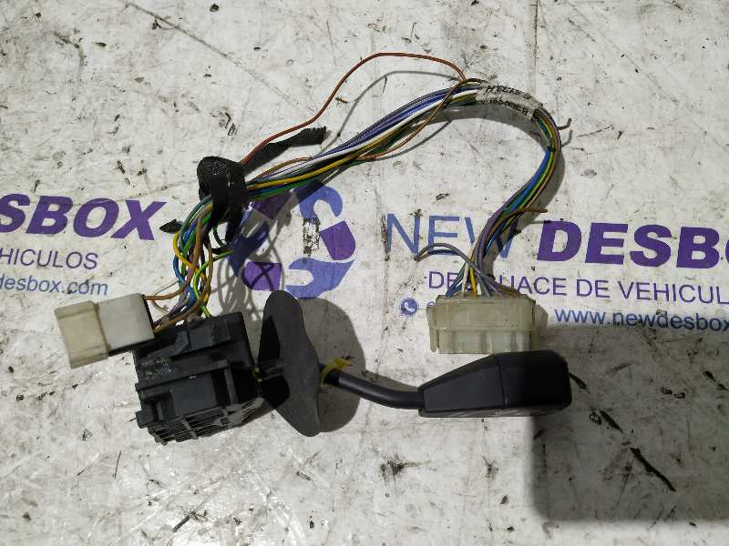 MANDO INTERMITENTES BMW SERIE 3 BERLINA (E36) - vista 3