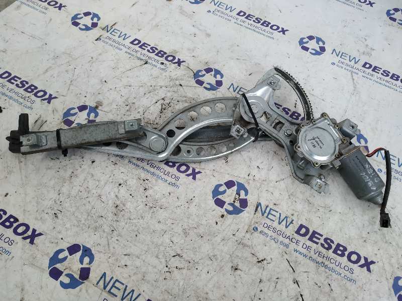 ELEVALUNAS DELANTERO IZQUIERDO VOLKSWAGEN PASSAT BERLINA (312)