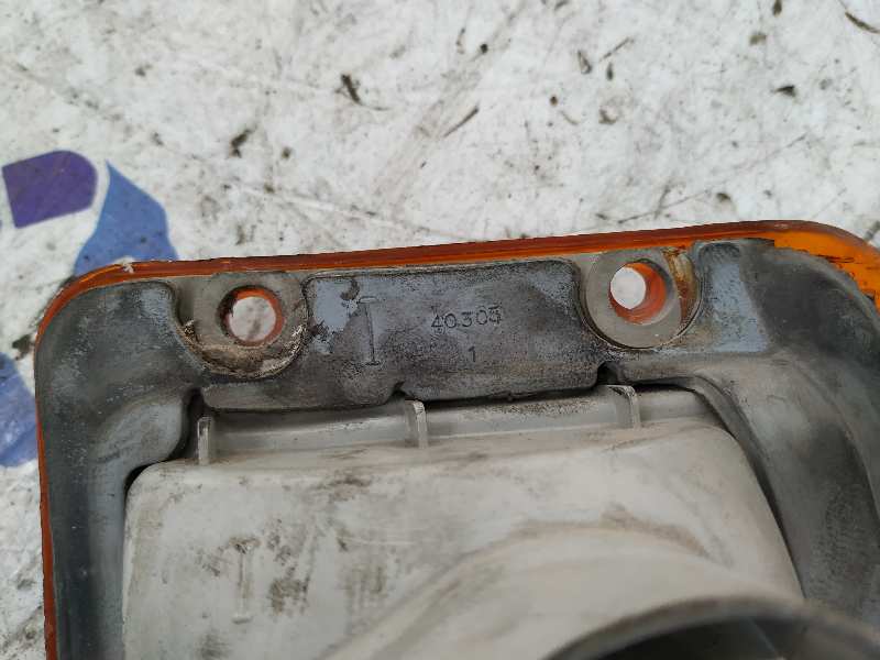 PILOTO TRASERO IZQUIERDO NISSAN VANETTE (C 220) - vista 3