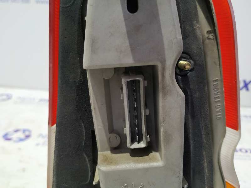 PILOTO TRASERO IZQUIERDO FORD ESCORT BERL./TURNIER - vista 4