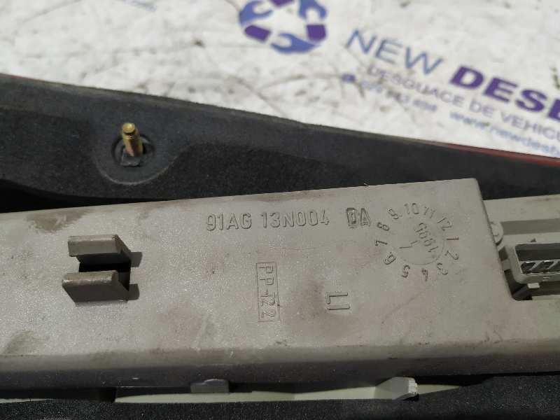 PILOTO TRASERO IZQUIERDO FORD ESCORT BERL./TURNIER - vista 3