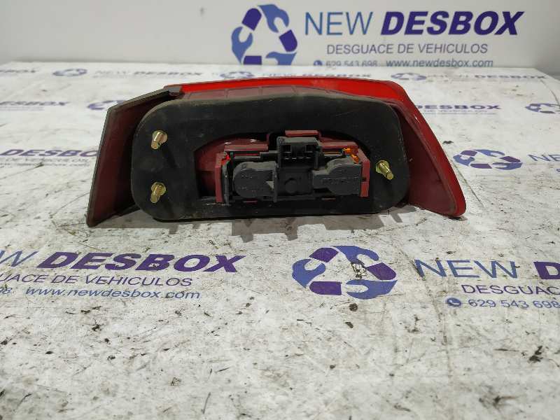 PILOTO TRASERO IZQUIERDO ALFA ROMEO 145 - vista 2