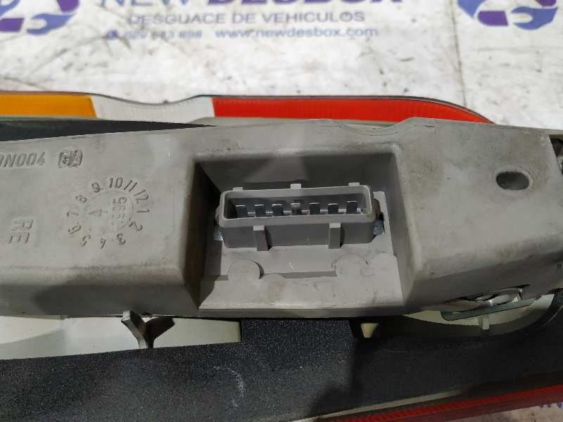 PILOTO TRASERO DERECHO FORD ESCORT BERL./TURNIER - vista 2