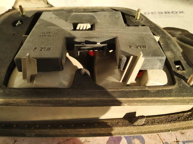 PILOTO TRASERO IZQUIERDO FORD ESCORT BERL./TURNIER - vista 2