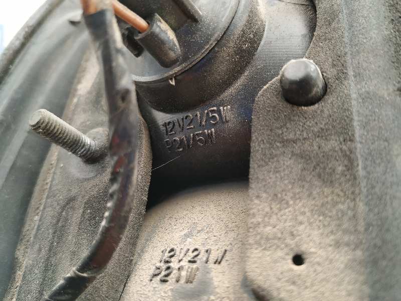 PILOTO TRASERO DERECHO TATA SAFARI - vista 3