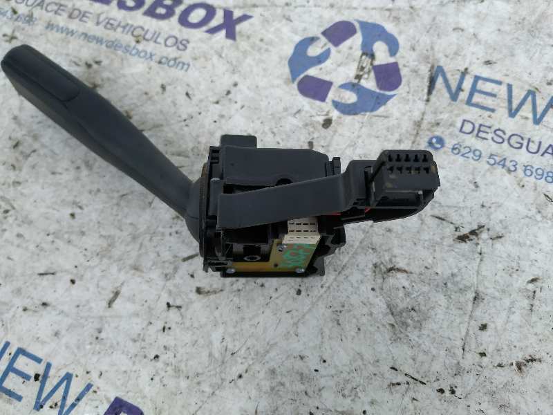 MANDO INTERMITENTES VOLKSWAGEN CADDY KA/KB (2K) - vista 3