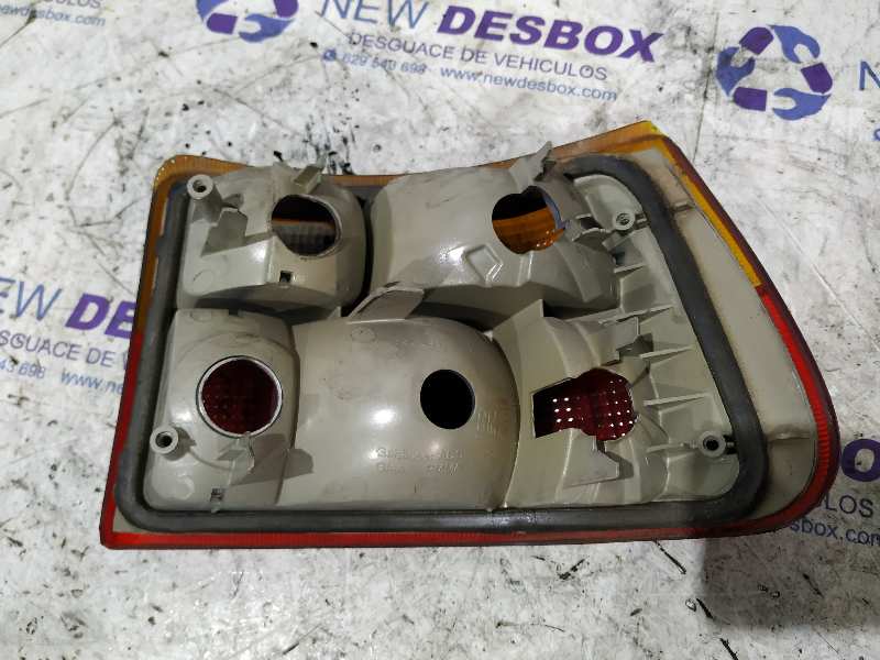 PILOTO TRASERO IZQUIERDO OPEL ASTRA F BERLINA - vista 3