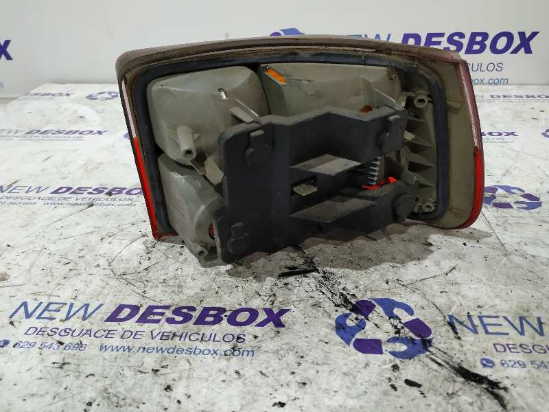 PILOTO TRASERO IZQUIERDO OPEL ASTRA F BERLINA - vista 3