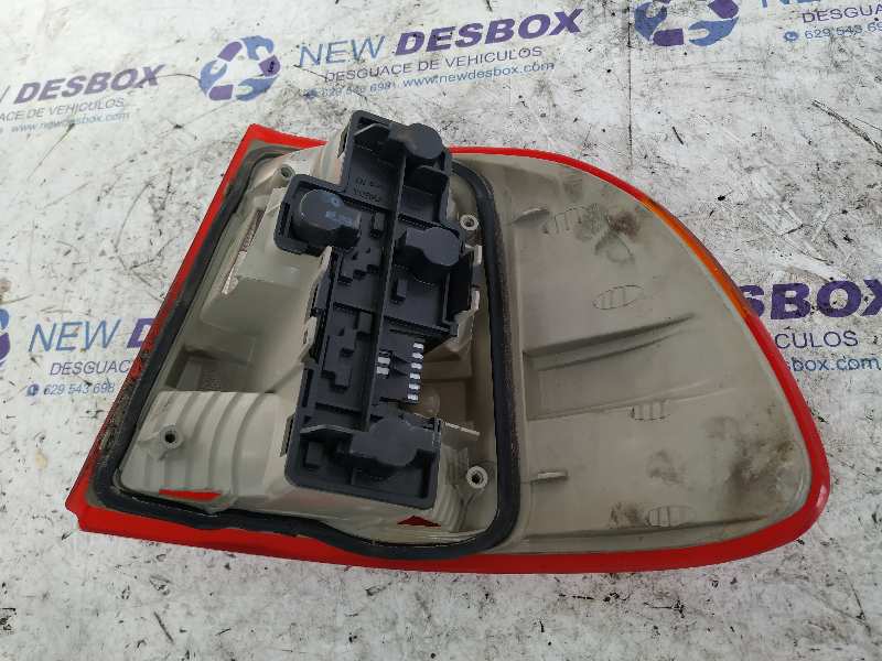 PILOTO TRASERO IZQUIERDO OPEL ASTRA F BERLINA - vista 2