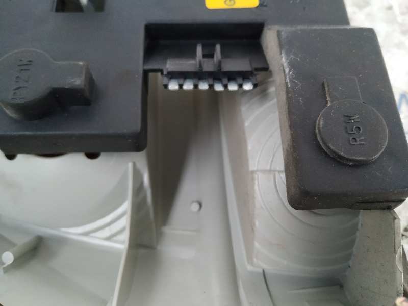 PILOTO TRASERO DERECHO OPEL VECTRA B BERLINA - vista 2