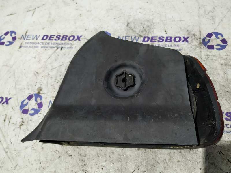 PILOTO TRASERO IZQUIERDO BMW SERIE 3 COMPACTO (E36) - vista 2