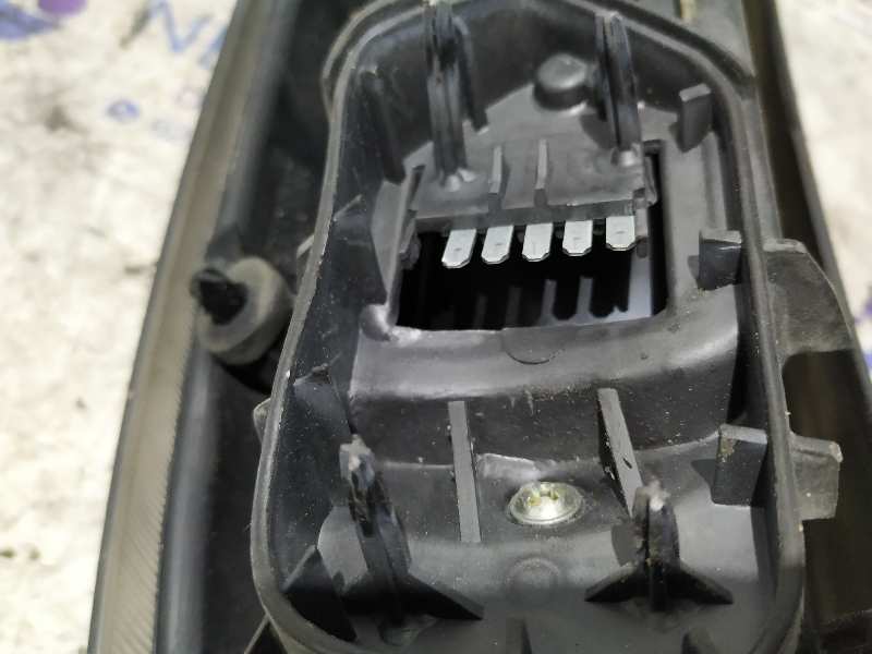 PILOTO TRASERO DERECHO OPEL CORSA C - vista 3