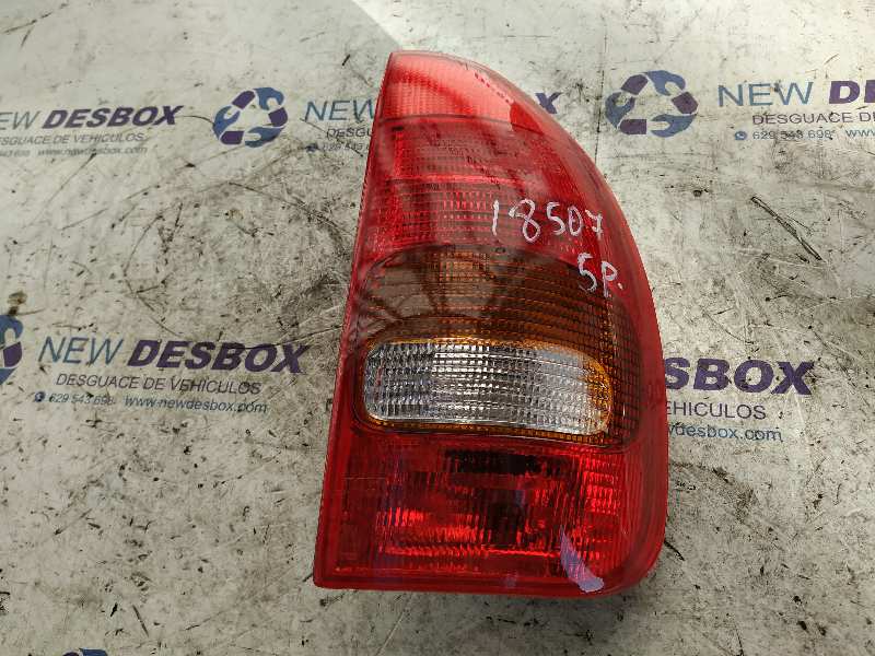 PILOTO TRASERO DERECHO OPEL CORSA B